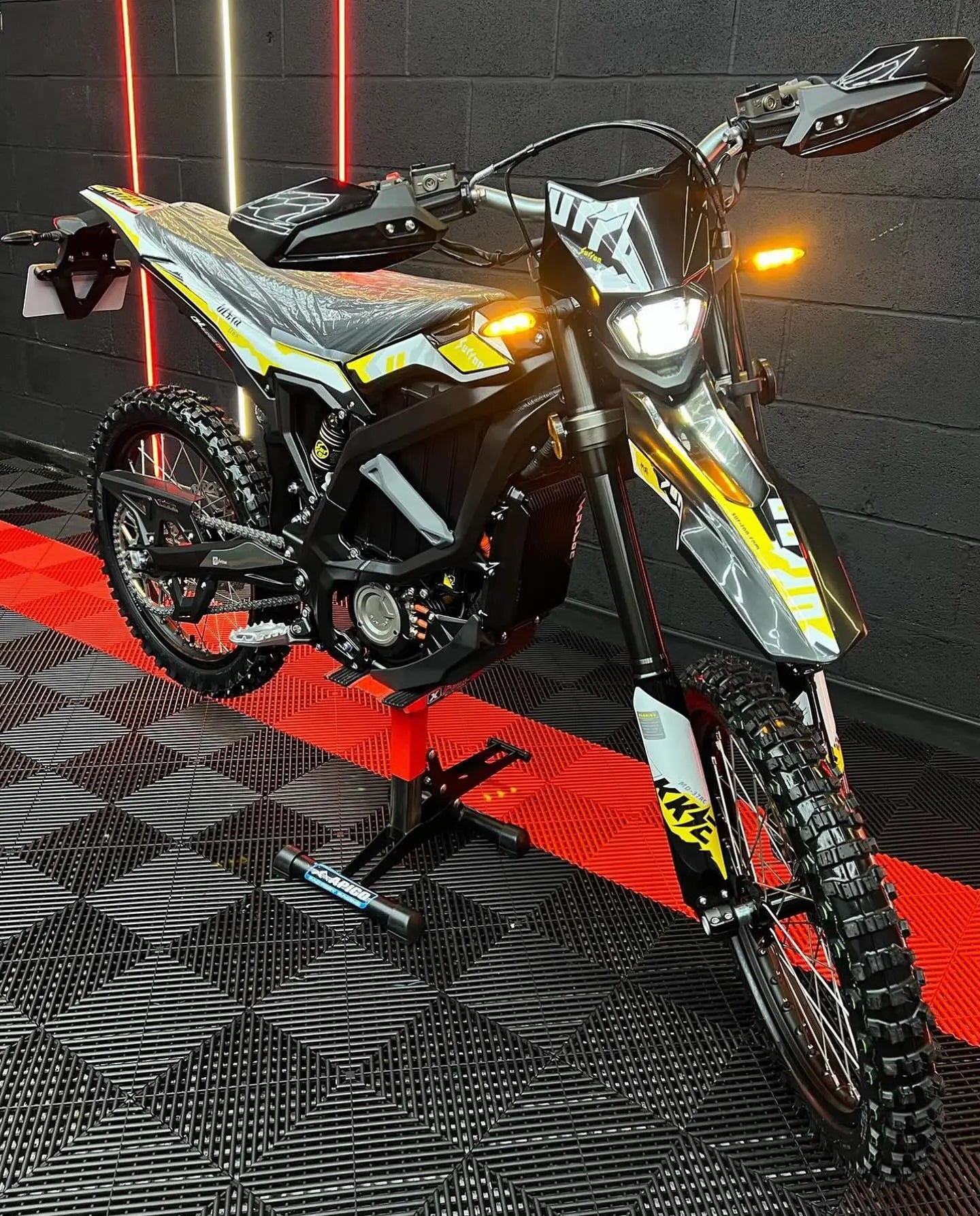 New 2024 Surron Ultra Bee T L3E - vendor